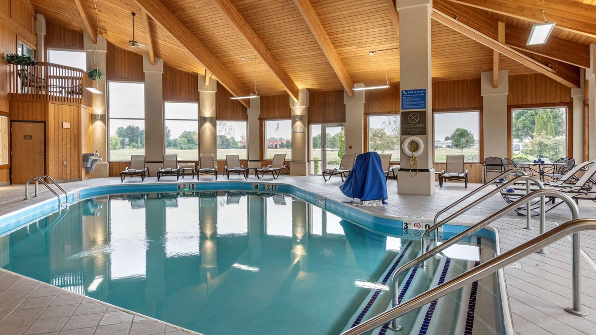 Dimondale Hotel | Comfort Inn & Suites Diamondale – Lansing
