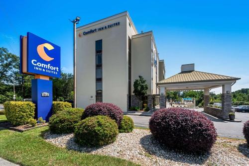 Croasdaile Farm Master Hotel | Comfort Inn & Suites Durham near Duke University