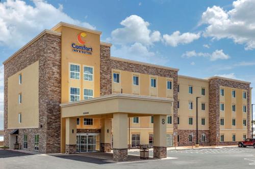 Edgewood Hotel | Comfort Inn & Suites Edgewood