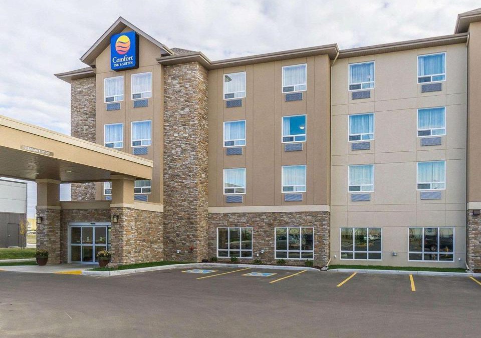 Nisku Hotel | Comfort Inn & Suites Edmonton International Airport