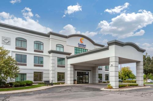 Grand Blanc Hotel | Comfort Inn & Suites Grand Blanc-Flint