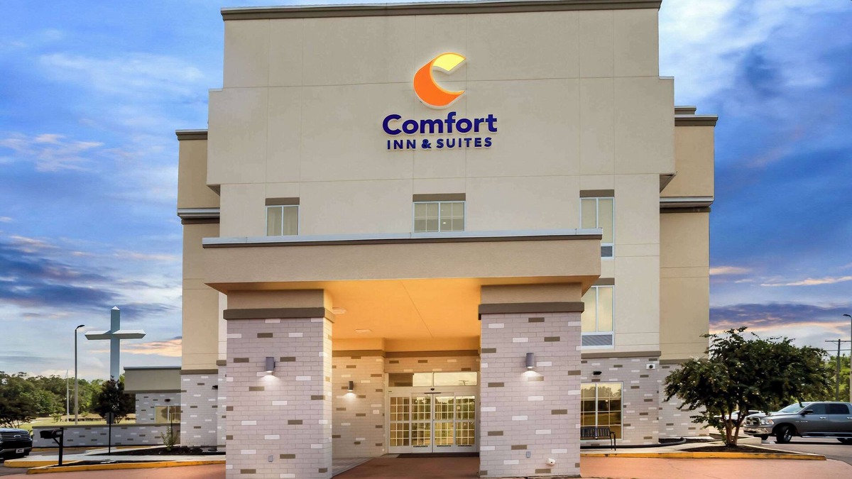 Grenada Hotel | Comfort Inn & Suites Grenada