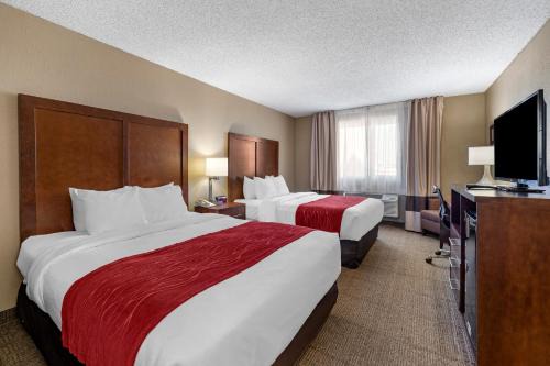 Hays Hotel | Comfort Inn & Suites Hays I-70