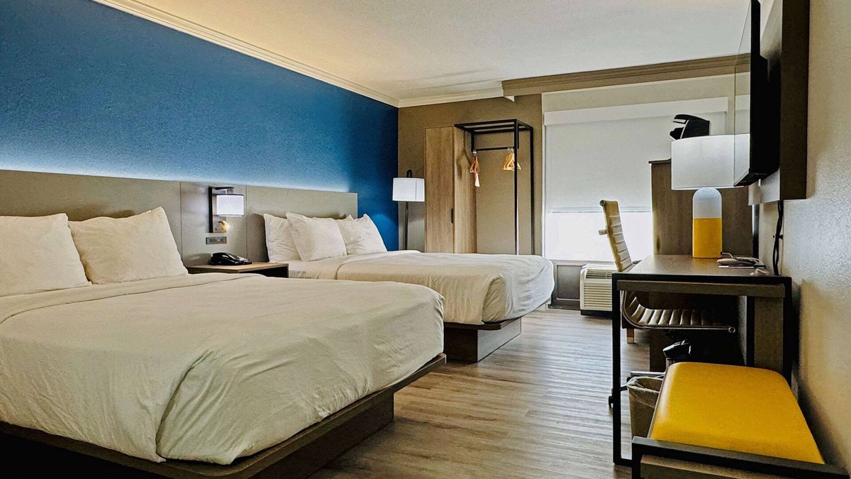 Energy Corridor Hotel | Comfort Inn & Suites Houston I-10 West Energy Corridor