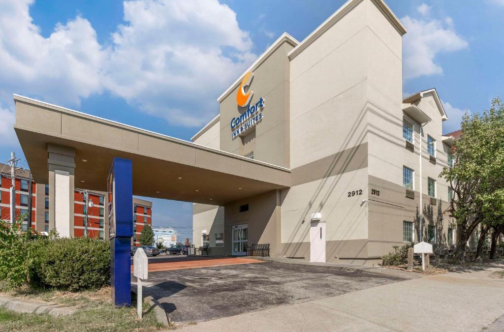 Fairgrounds Hotel | Comfort Inn & Suites Louisville Airport Fair & Expo