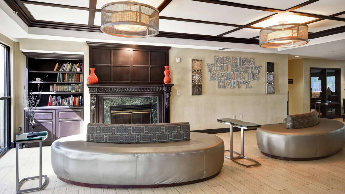 Westampton Hotel | Comfort Inn & Suites Mt. Holly - Westampton