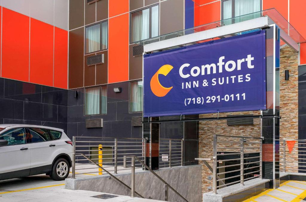 Queens Hotel | Comfort Inn & Suites near JFK Air Train
