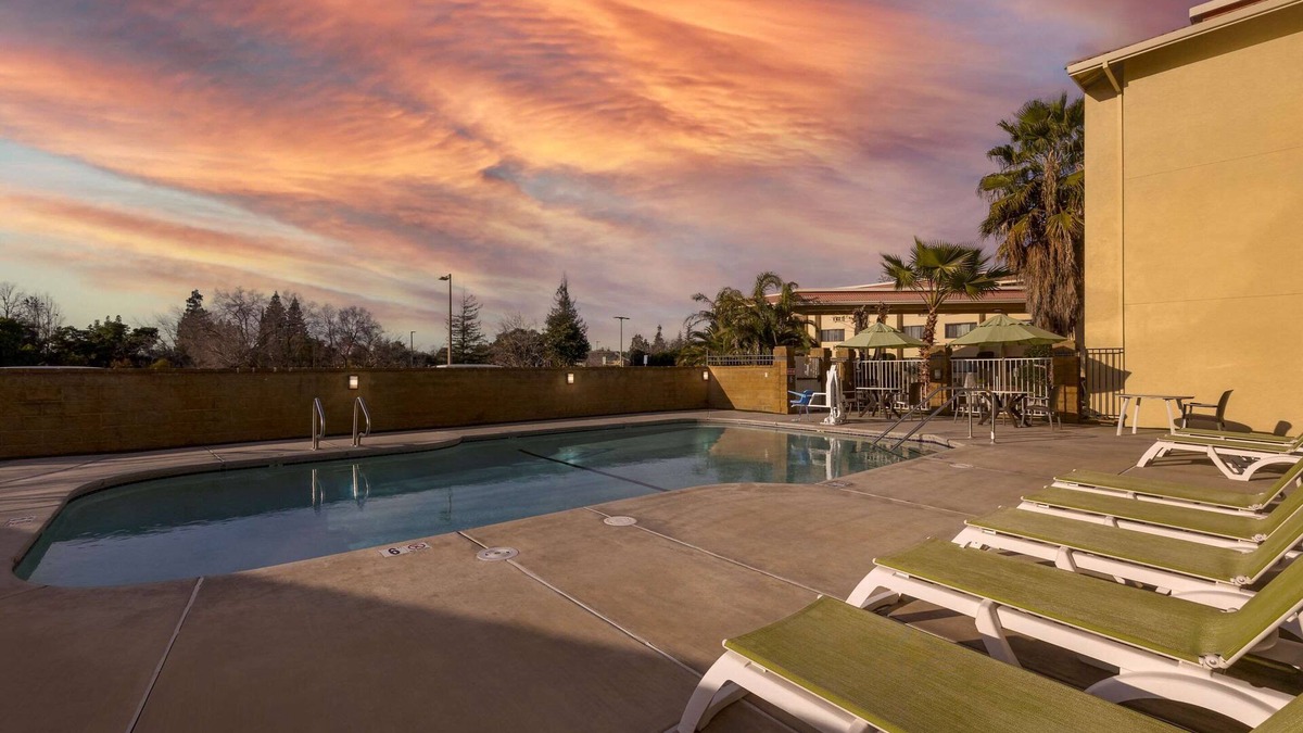 Rocklin Hotel | Comfort Inn & Suites Rocklin - Roseville