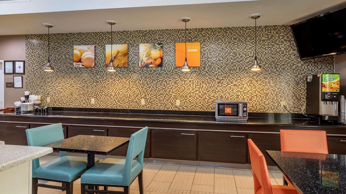 Cleveland Hotel | Comfort Inn & Suites