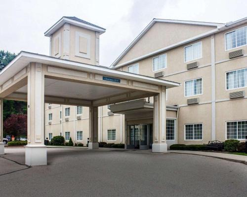 Rogers Hotel | Comfort Inn & Suites