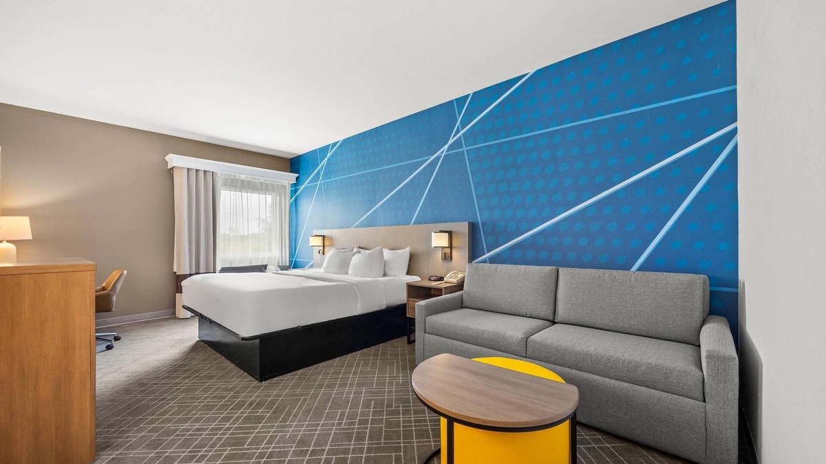 Willow Springs Hotel | Comfort Inn Willow Springs US 60 and US 63