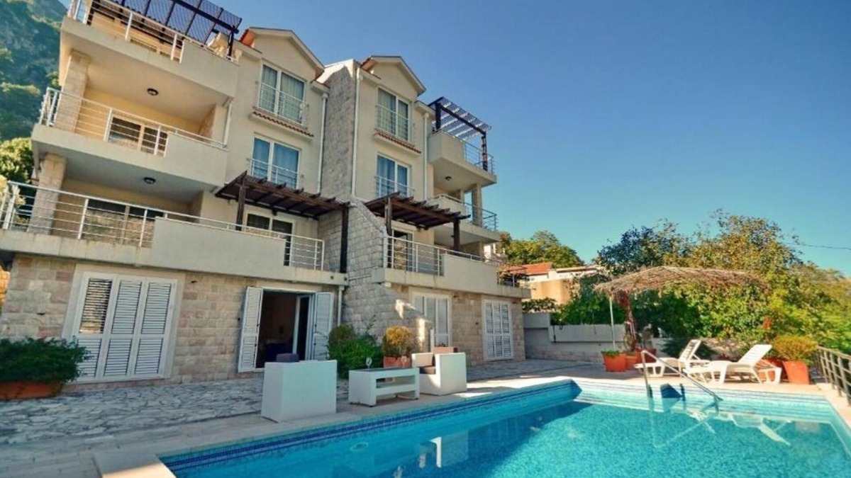 Muo Apartment | Comfort One-Bedroom Apartment with Balcony