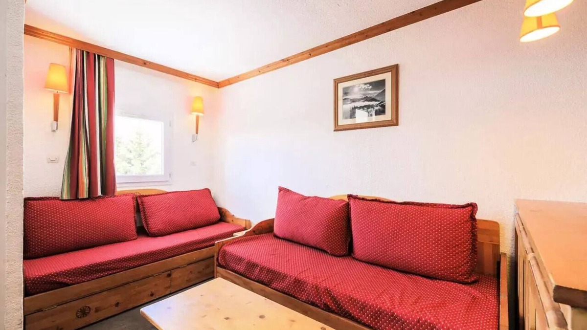 Eclose-Ouest Apartment | Comfort Studio (sleeps 5)