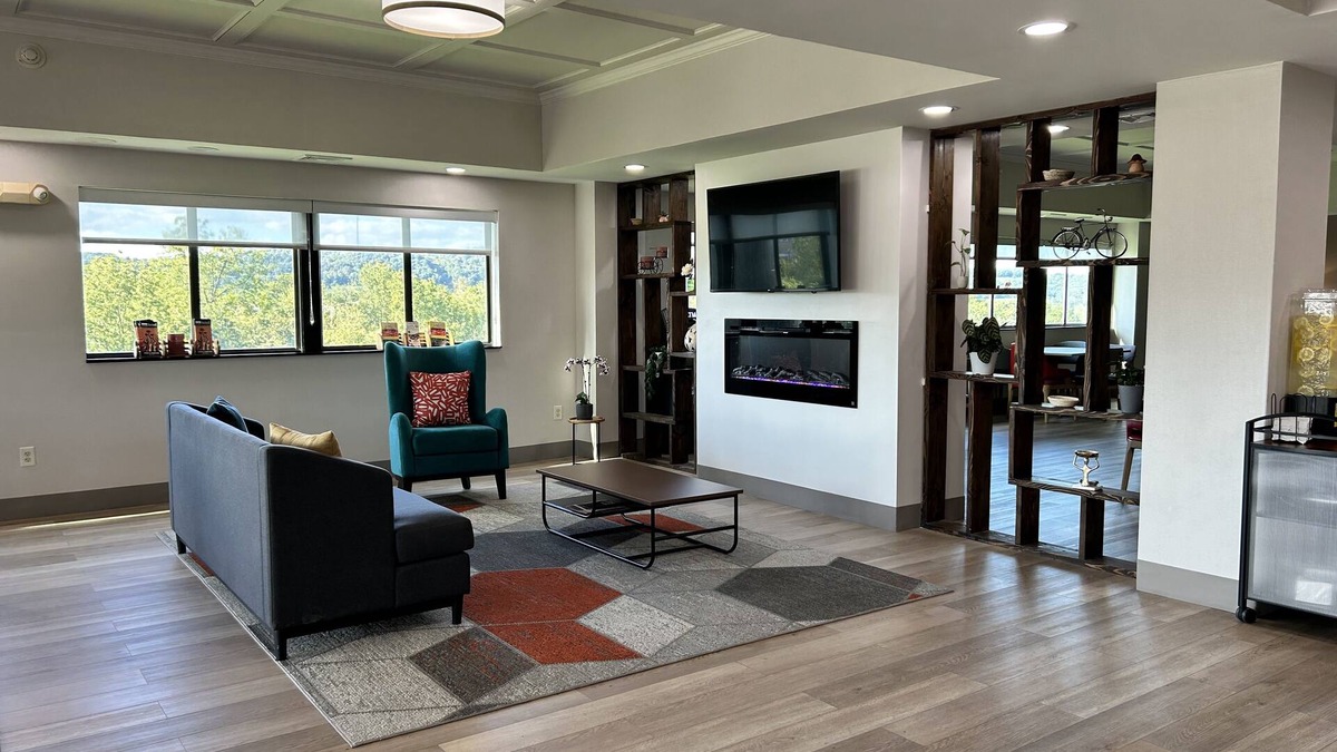Bloomsburg Hotel | Comfort Suites Bloomsburg