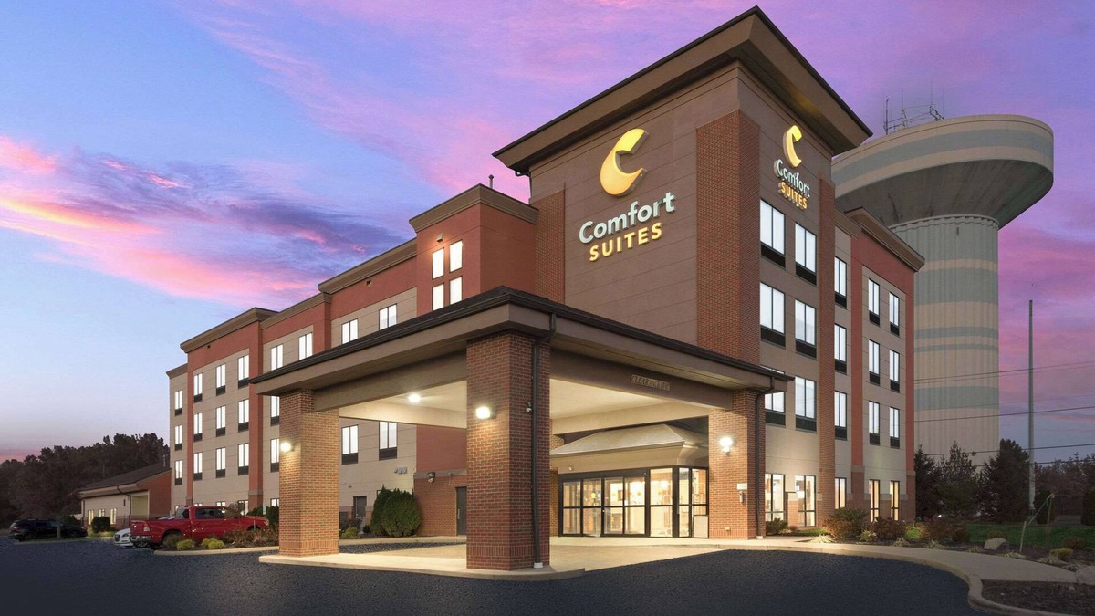 Summit Station Hotel | Comfort Suites Columbus East Broad