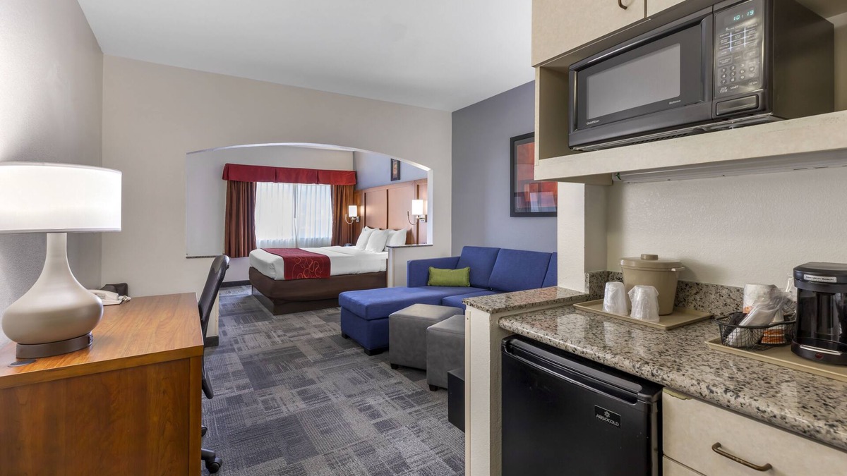 Englewood Hotel | Comfort Suites Denver Tech Center