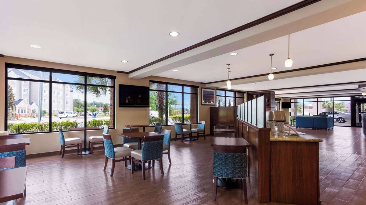 Saraland Hotel | Comfort Suites North Mobile