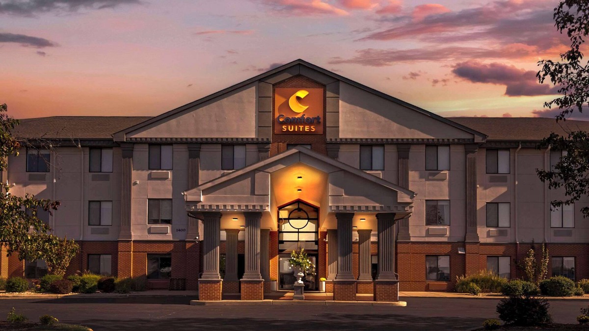 St. Charles Hotel | Comfort Suites St Charles - St Louis