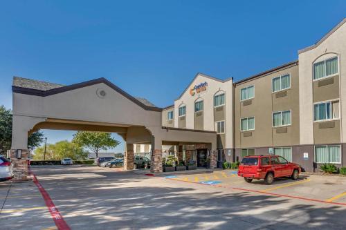 The Colony Hotel | Comfort Suites The Colony - Plano West