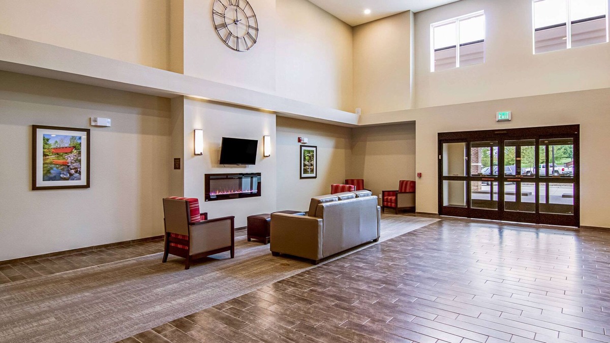 Wooster Hotel | Comfort Suites Wooster near University Campus