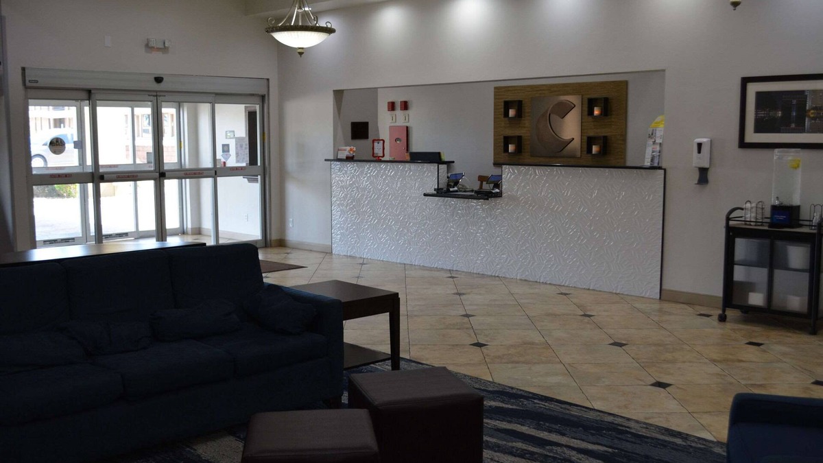 Yukon Hotel | Comfort Suites Yukon - SW Oklahoma City