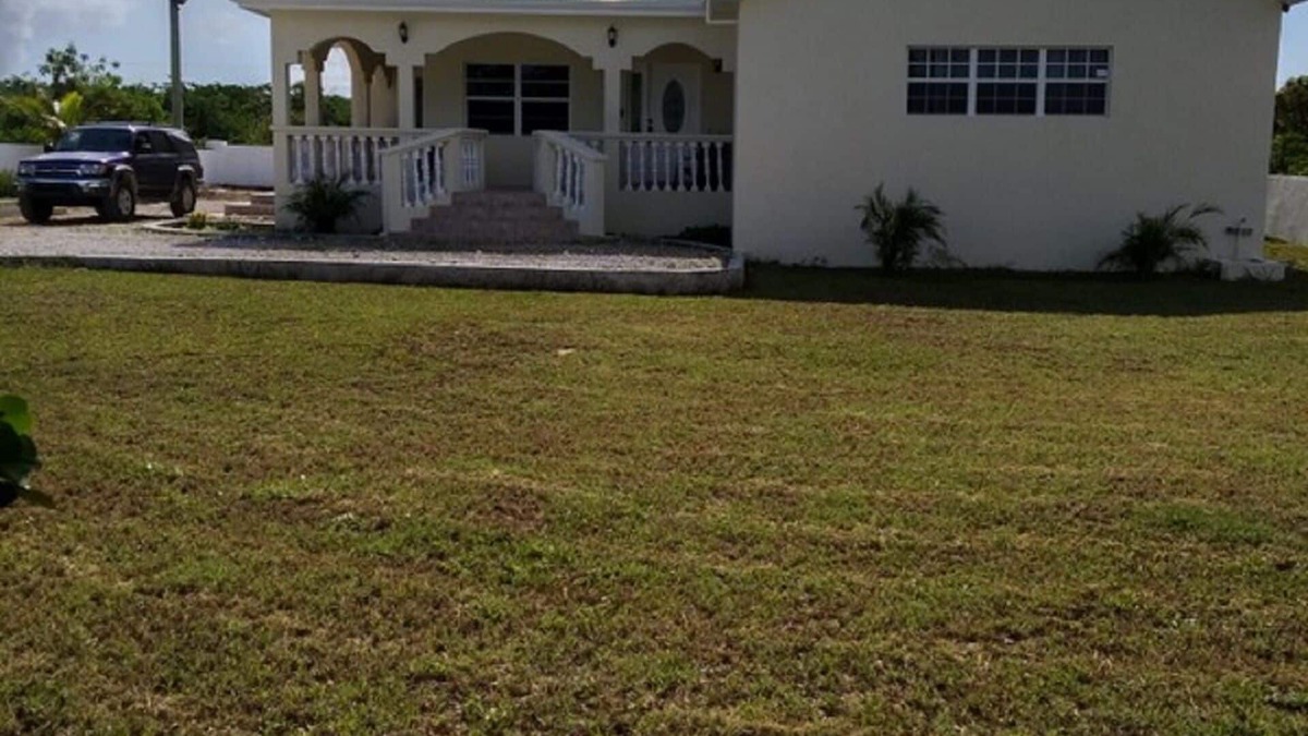 Bottle Creek House | Comfort Villa Home- Bottle Creek, North Caicos,