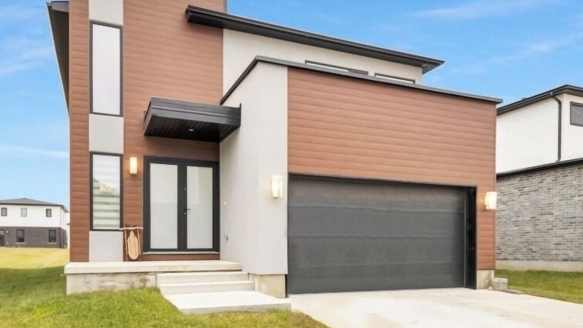 Middlesex Centre House | Comfort with luxury