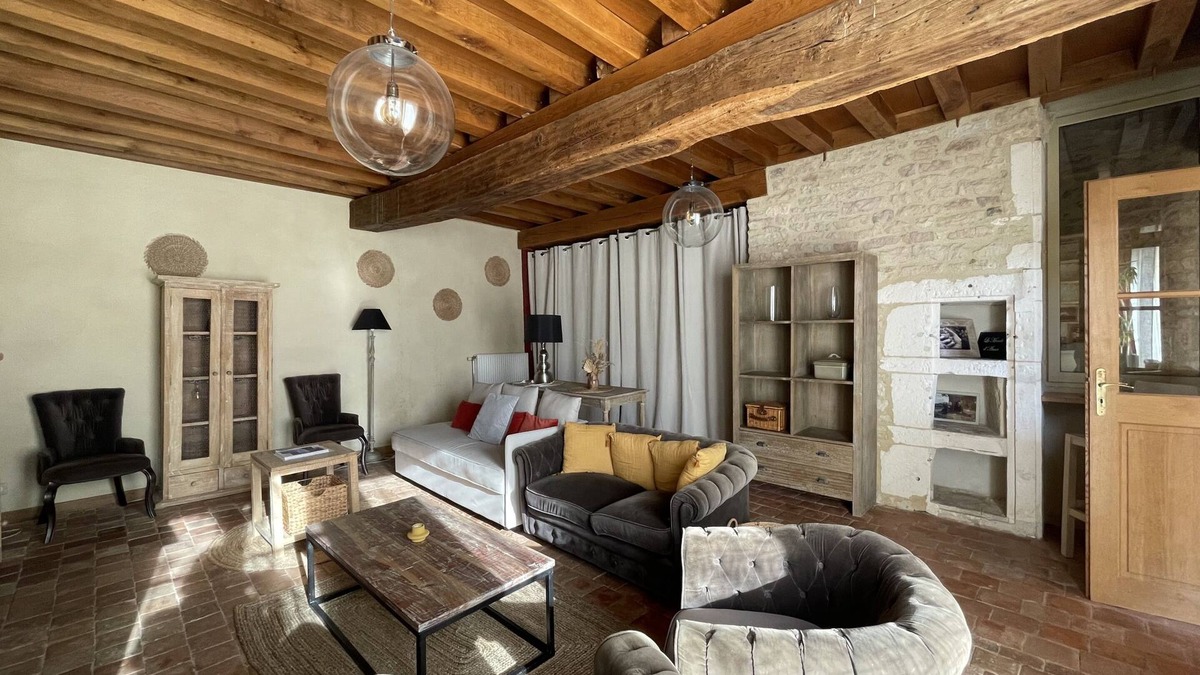 Saint-Cyr-les-Colons Cottage | Comfortable cottages in the village