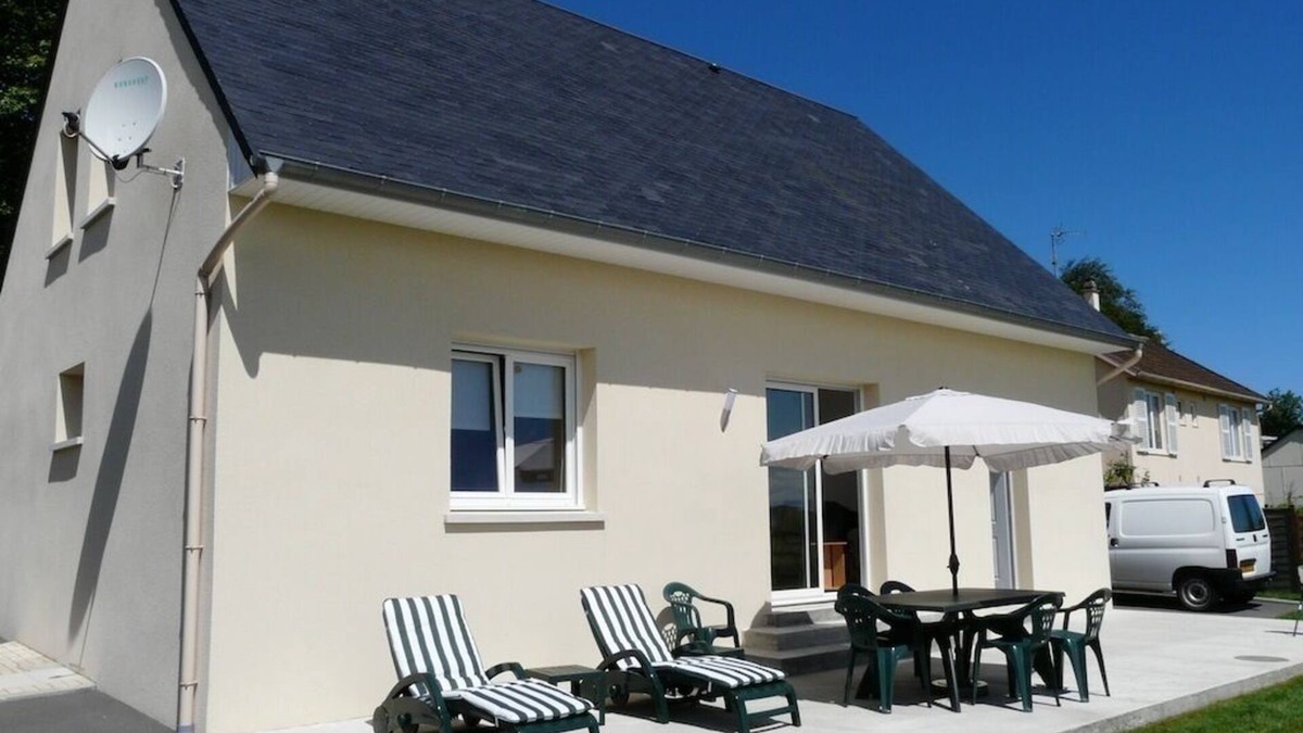 Saint-Come-de-Fresne House | Comfortable house 500 m from the landing beaches