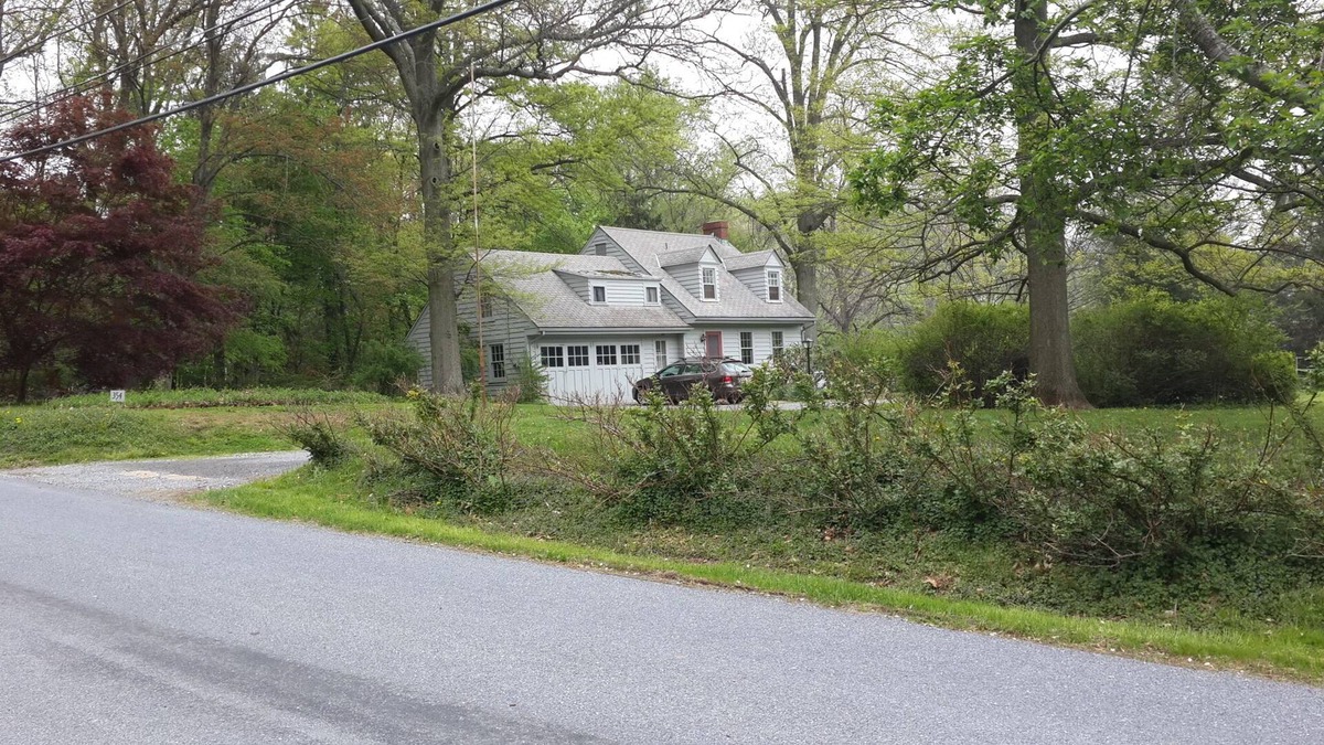 Kennett Square House | Comfortable 1930s cape in Marlborough Village