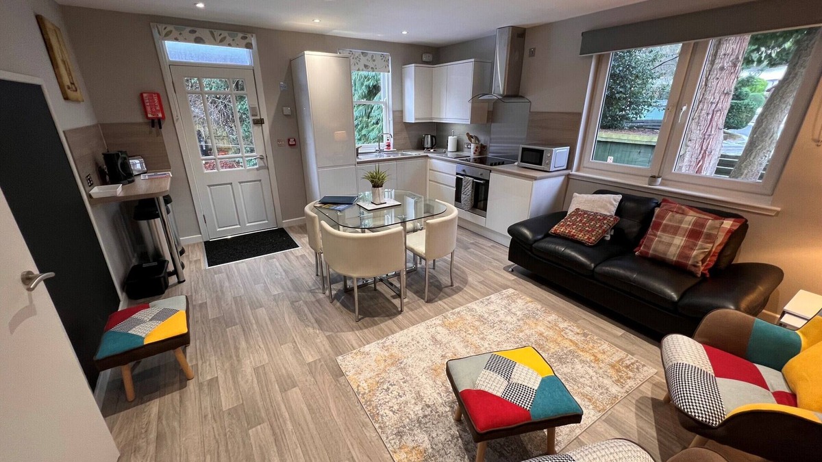 South Galson Apartment | Comfortable 2 Bed Apartment - Rossal House