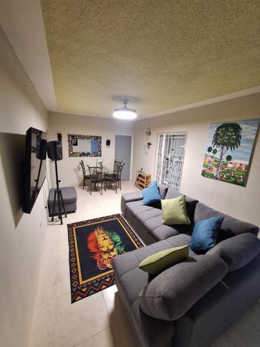 Ocho Rios Apartment | Comfortable 2 bed Apartment