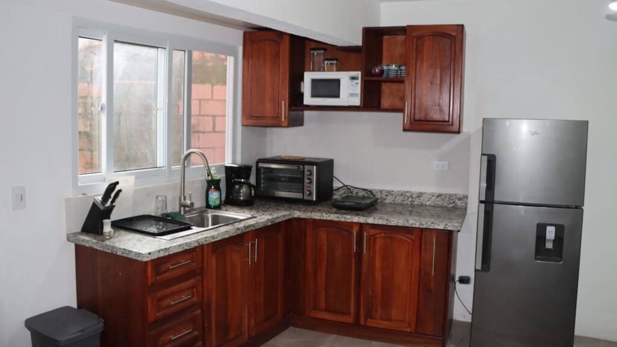 Desamparados Apartment | Comfortable 2 bedroom rental unit 10 min from SJO
