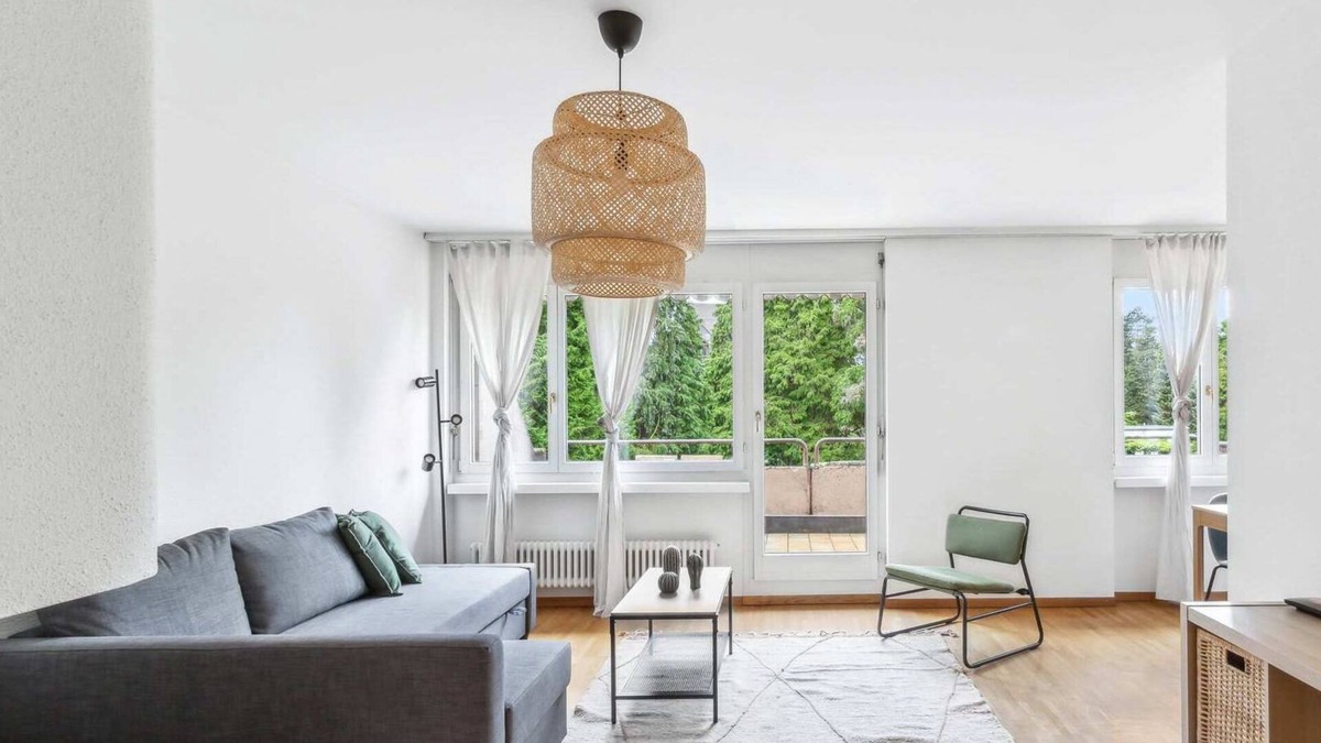 Hottingen Apartment | Comfortable 2-Bedroom Stay in Seefeld, Zürich
