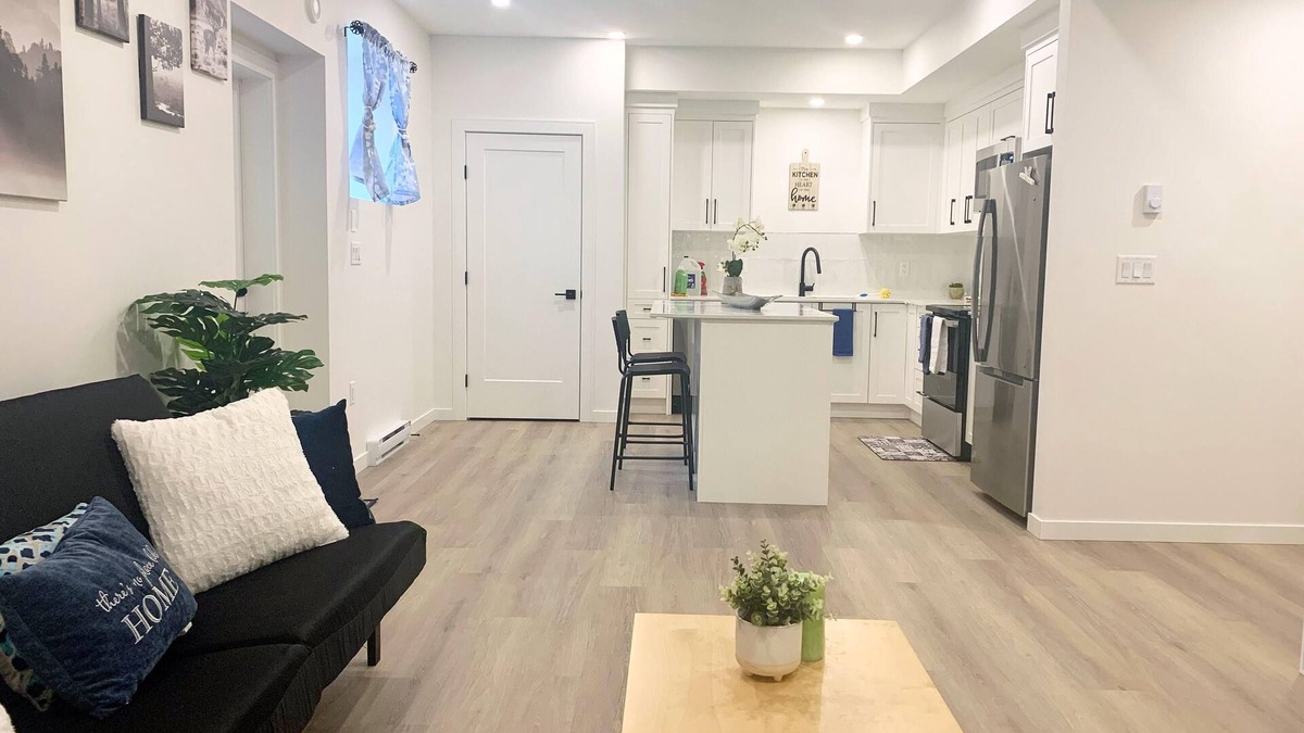 Willoughby House | Comfortable 2BR-Quiet Neighborhood-5mins to Langley Events-Extended Stays Ready