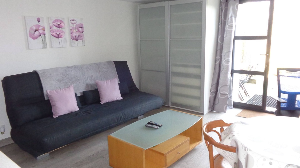 Rumilly Apartment | Comfortable 25m2 studio between Annecy and Aix-les-Bains