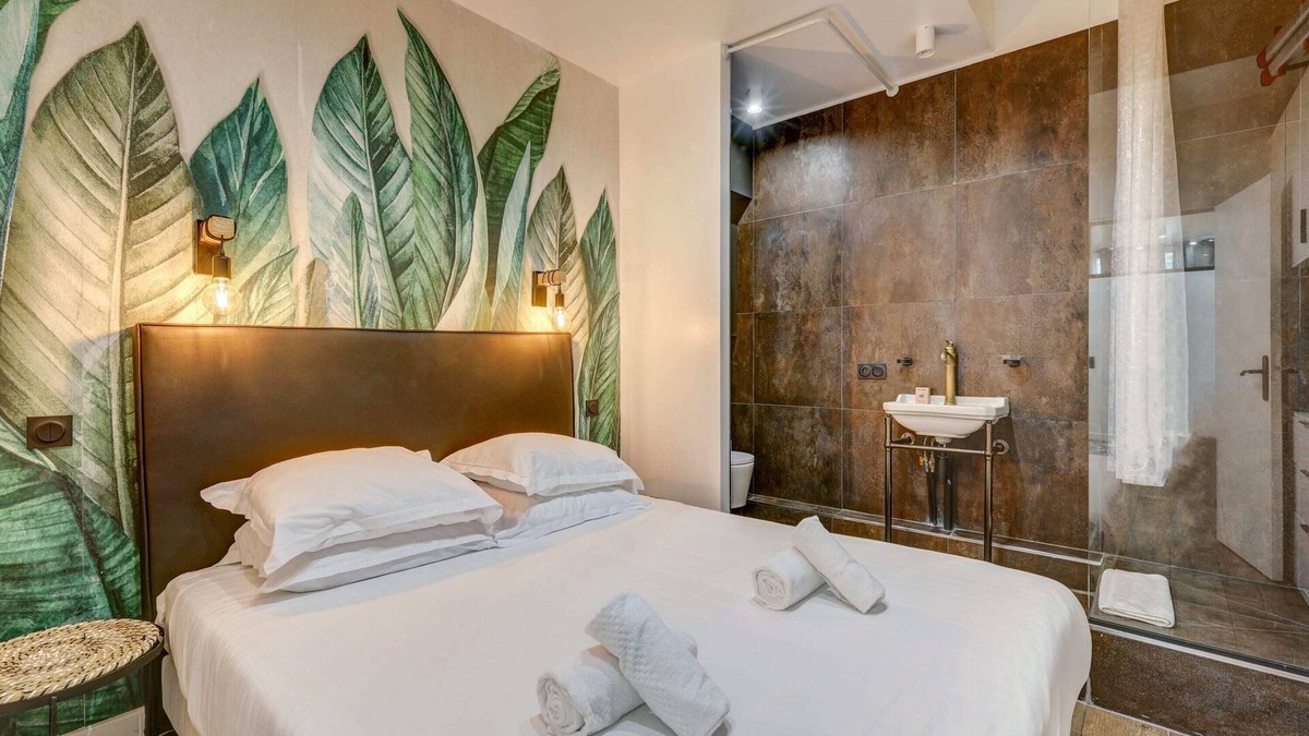 Passerelle Apartment | Comfortable 2BD/2BTH by Gare de Lyon!