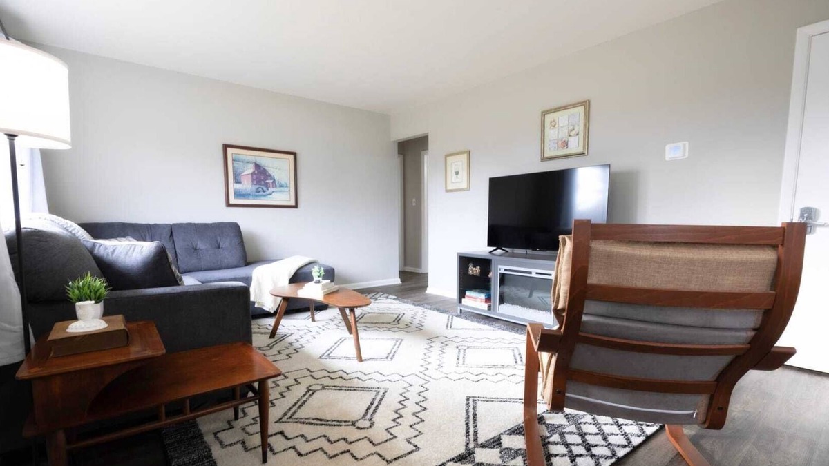 Berea House | Comfortable 3BR Home|Garage in Berea Sleeps to 6!