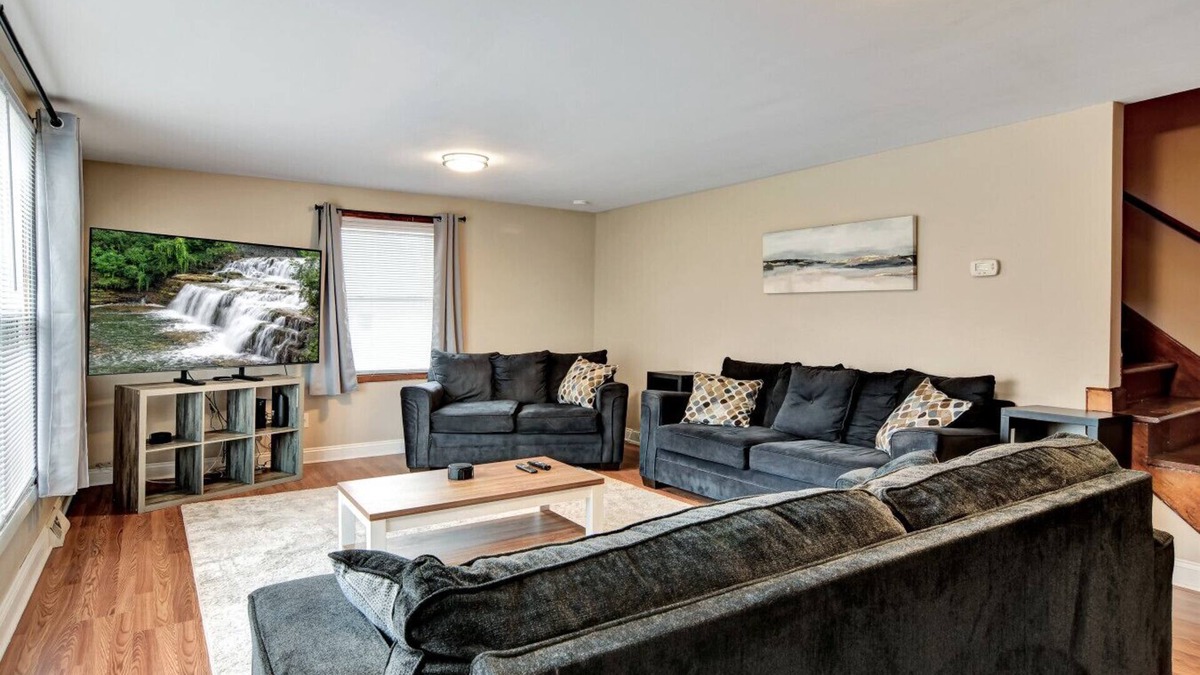 Amherst House | Comfortable 4-Bedroom Getaway