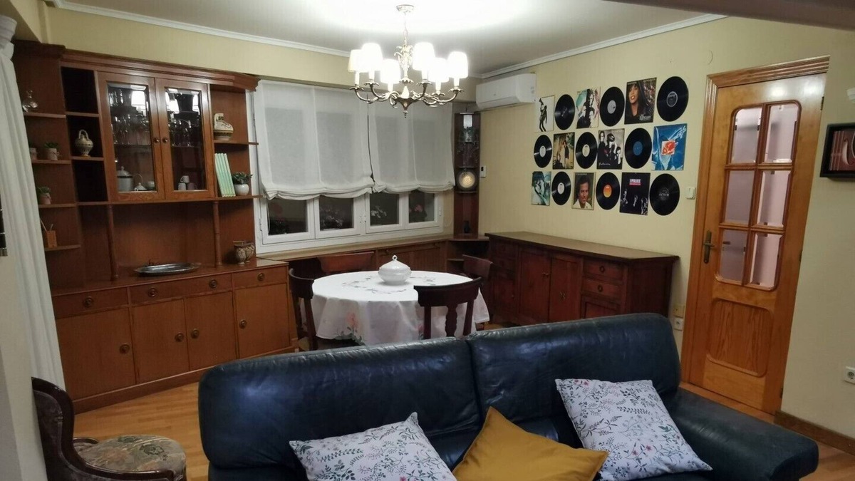 Barrio de Santiago Apartment | Comfortable and central apartment in Huesca