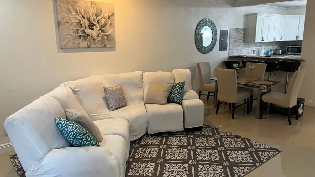Nassau House | Comfortable and Cozy Townhouse in Paradise!