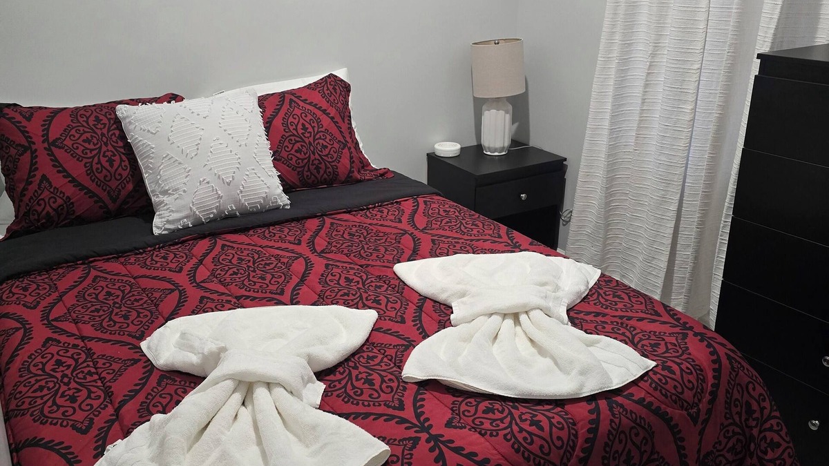 Irvington Apartment | Comfortable and safe 2-bedroom apartment in wonderful Irvington with AC, WiFi