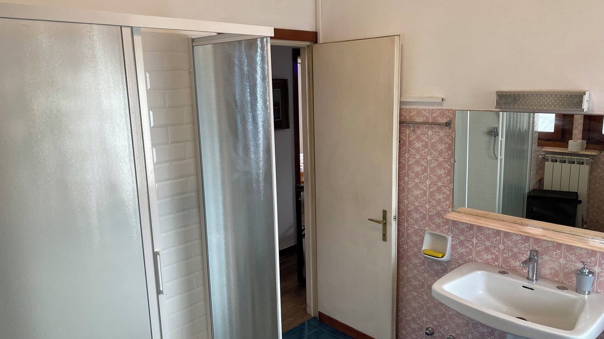 Arenzano Apartment | Comfortable and spacious penthouse with terrace overlooking the sea in the historic center