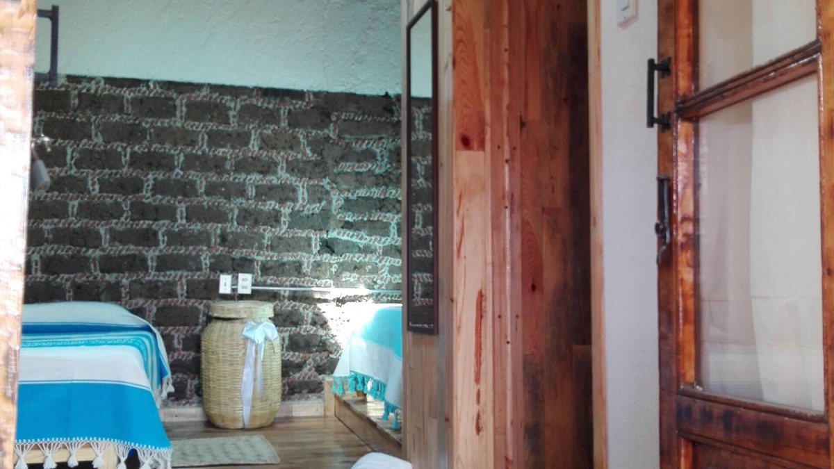 Jocotitlan House | Comfortable and warm bedroom in an old house 30 min. from Toluca, for vacation