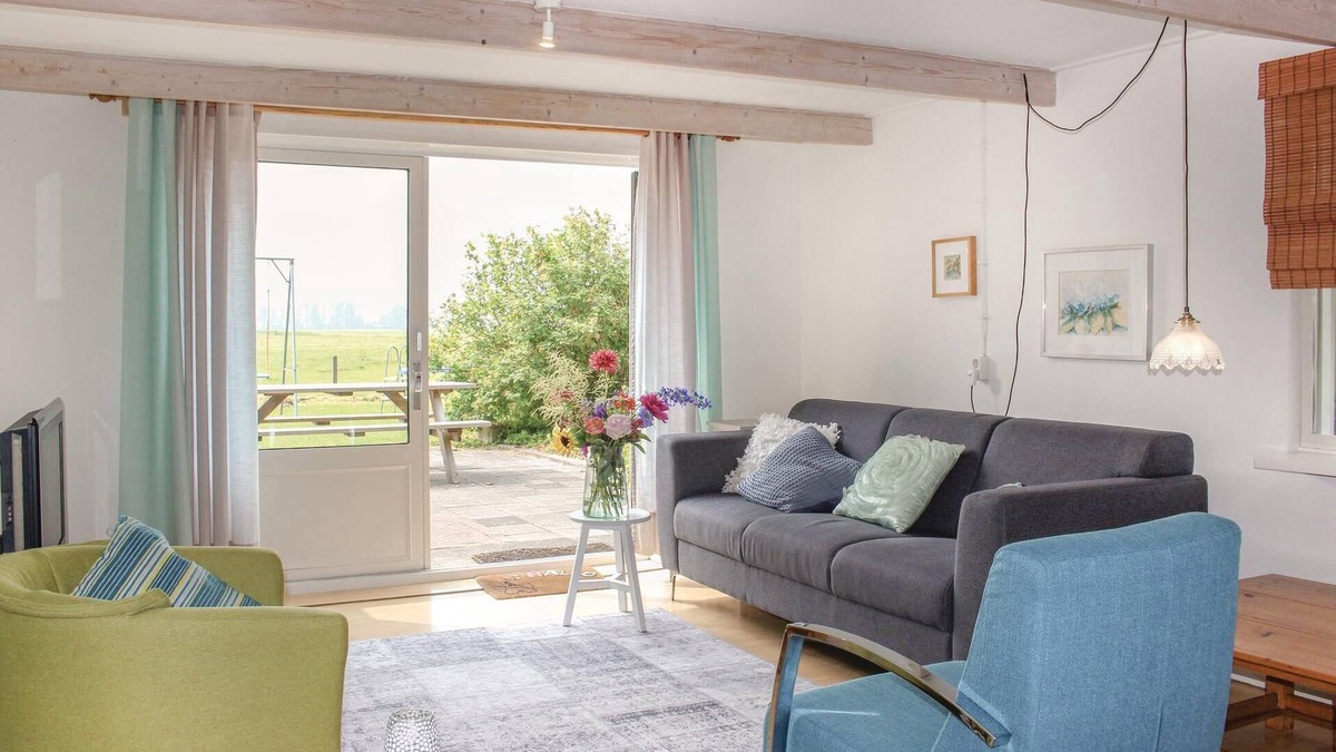 Kollumerpomp Apartment | Comfortable apartment in the province of Friesland, on the owner's property.