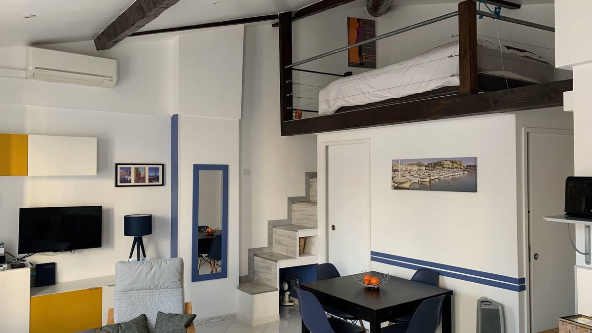 Cassis Apartment | Comfortable apartment in the village