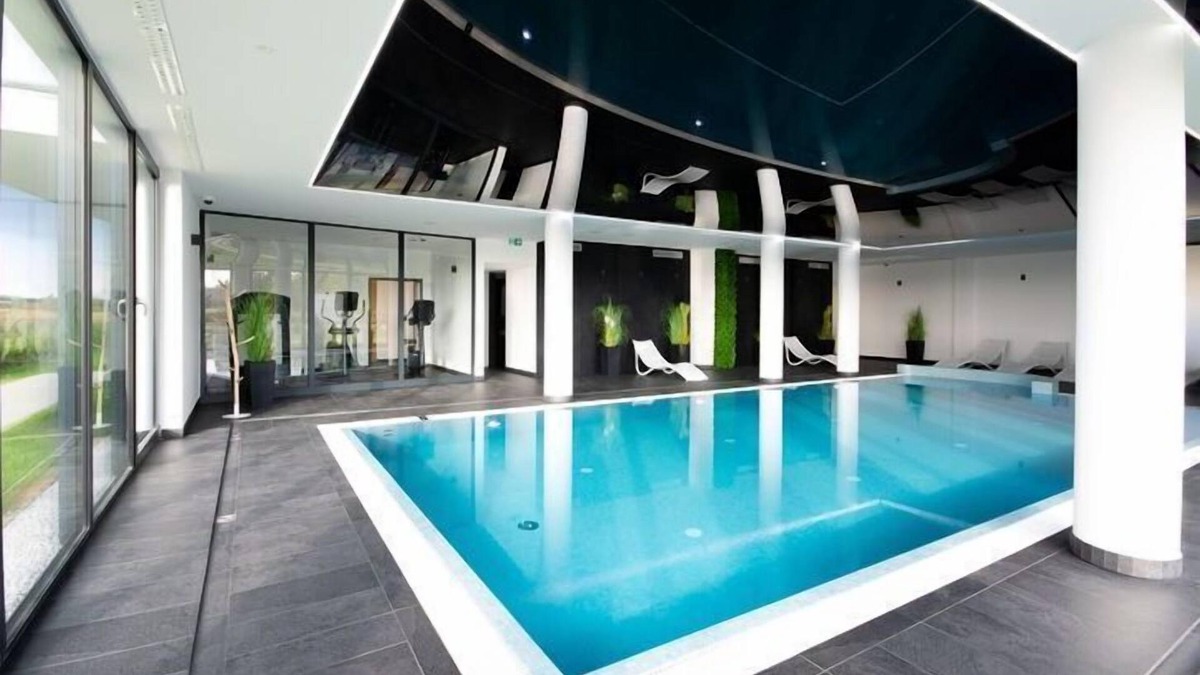 Kolobrzeg Apartment | Comfortable apartment with balcony, swimming pool, sauna, whirlpool, Kolobrzeg