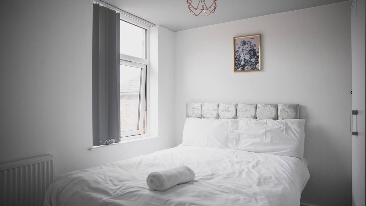 Aylestone House | Comfortable Big House in Leicester