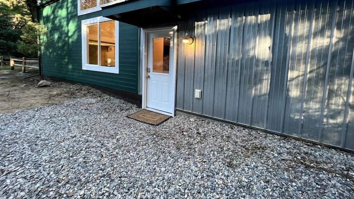 West Olive Cabin | Comfortable Cabin in Wooded Setting, Close to Lake