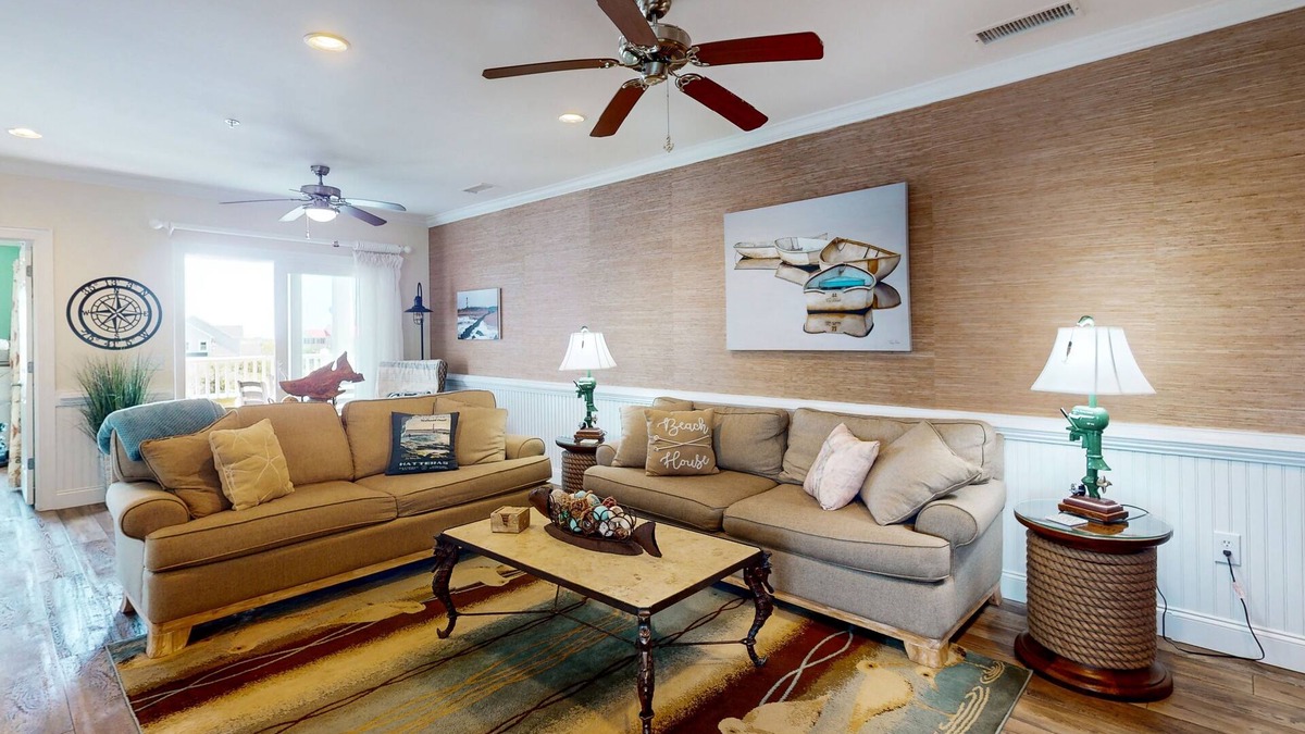 Hatteras Condo | Comfortable condo with shared pool, free WiFi, central AC, and water views